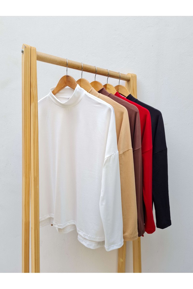 Media polera oversize de modal gamuzado (soft ) con tajos