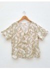 Camisa de fibrana estampada con volados en mangas