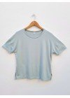 Remera de modal viscosa oversize con mangas caídas y tajos