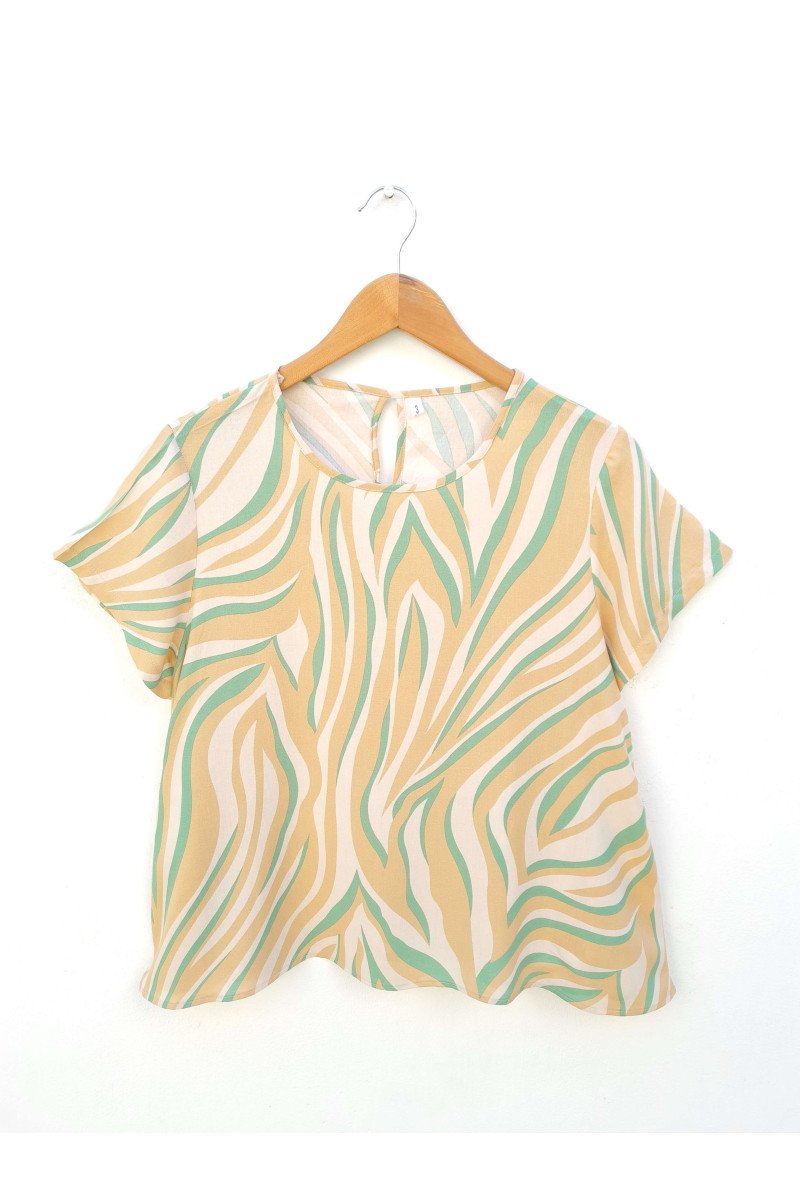 Blusa de fibrana estampada evasé con lágrima