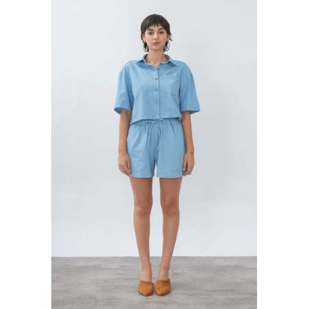 Short de denim con elástico, tiras y bolsillos de ojal vertical