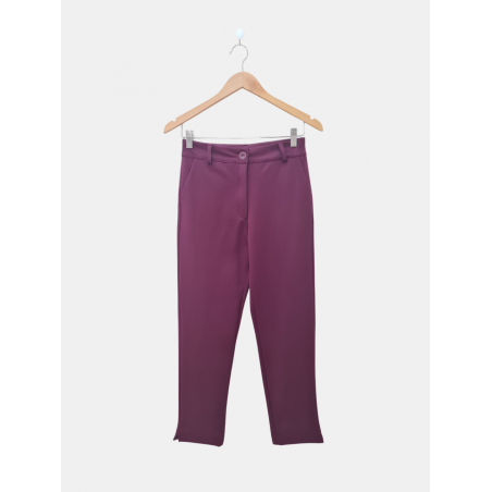 Pantalón punto roma con pasacintos, bolsillos y tajos