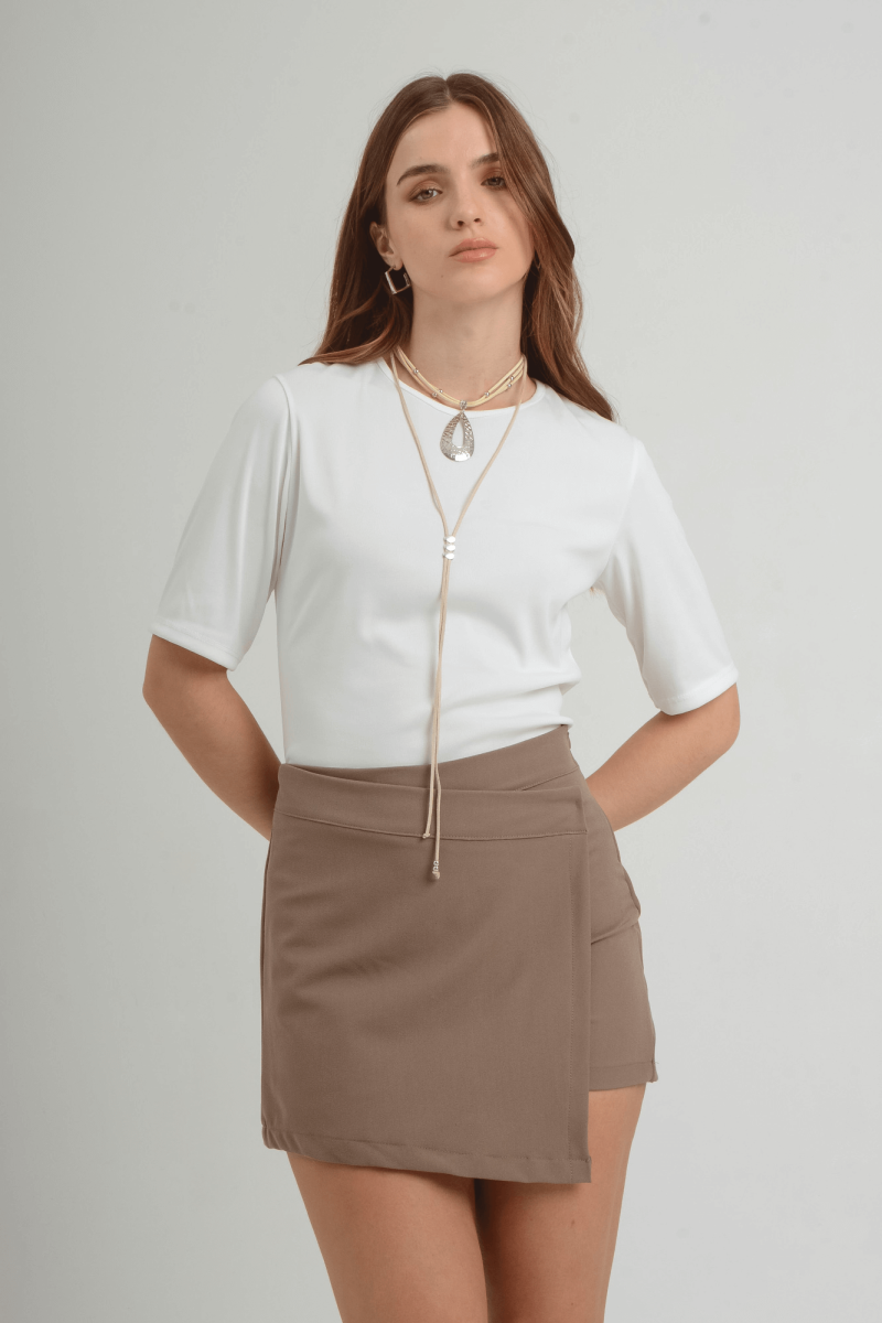 Skort sastrero premium cruzado con pinzas traseras