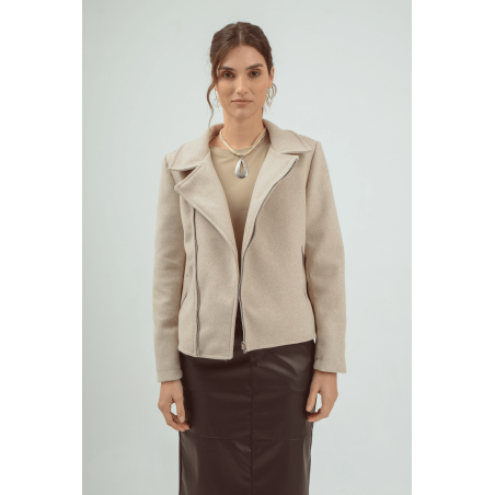 Campera biker de paño forrado con cierres metálicos y bolsillos