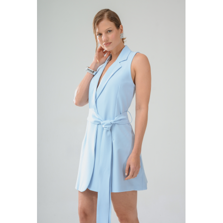 Chaleco vestido sastrero premium forrado con solapas cruzadas, pinzas y lazo