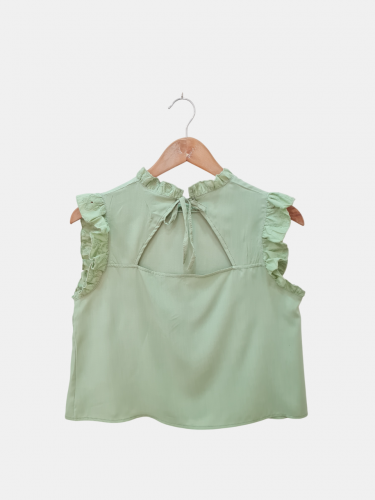Blusa de poplin con volados...