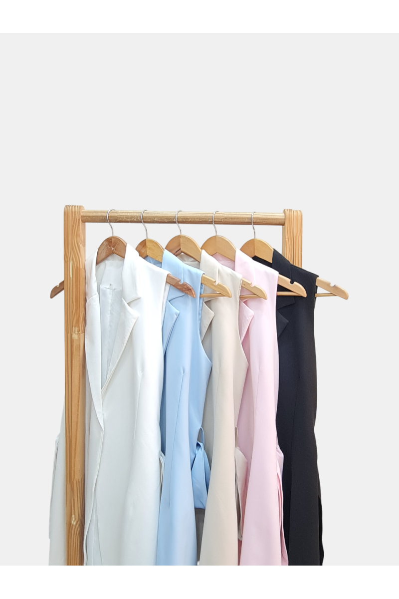 Chaleco vestido sastrero premium forrado con solapas cruzadas, pinzas y lazo