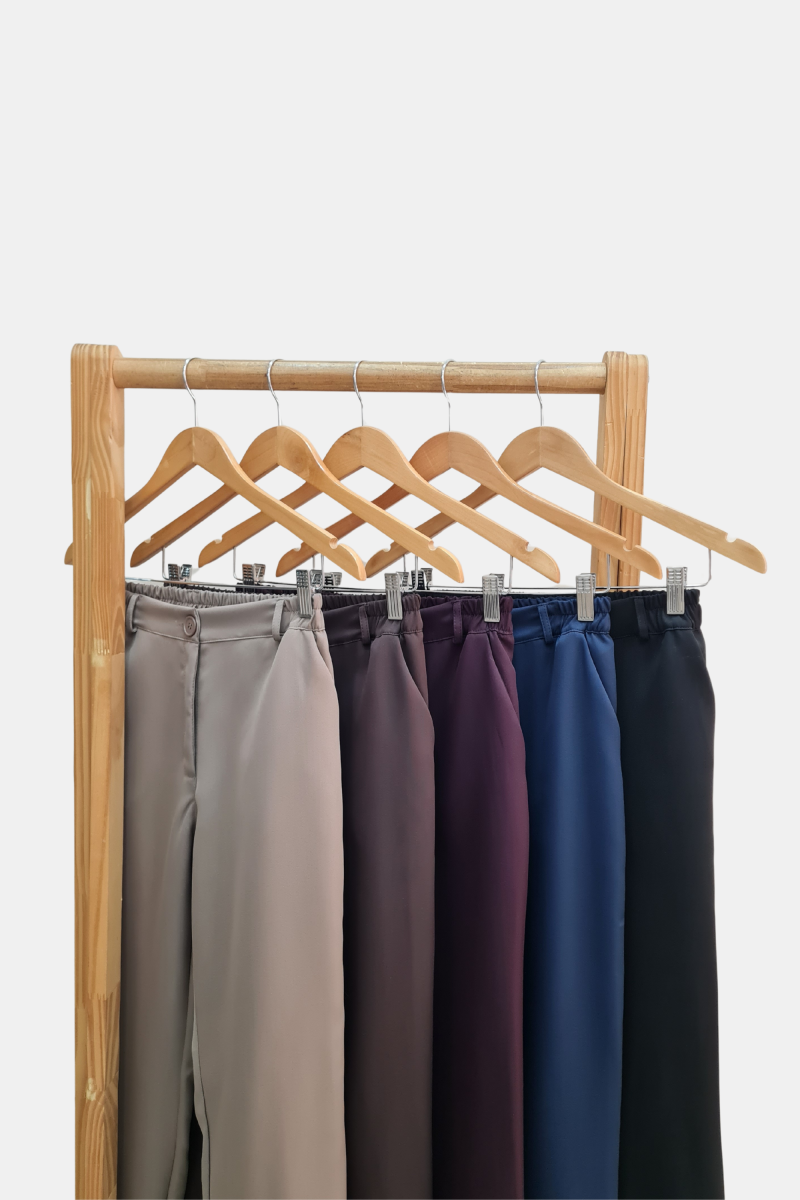 Pantalón sastrero con elástico, pasacintos y bolsillos