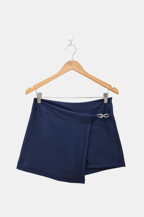 Skort sastrero premium cruzado con hebilla, pinzas y cierre