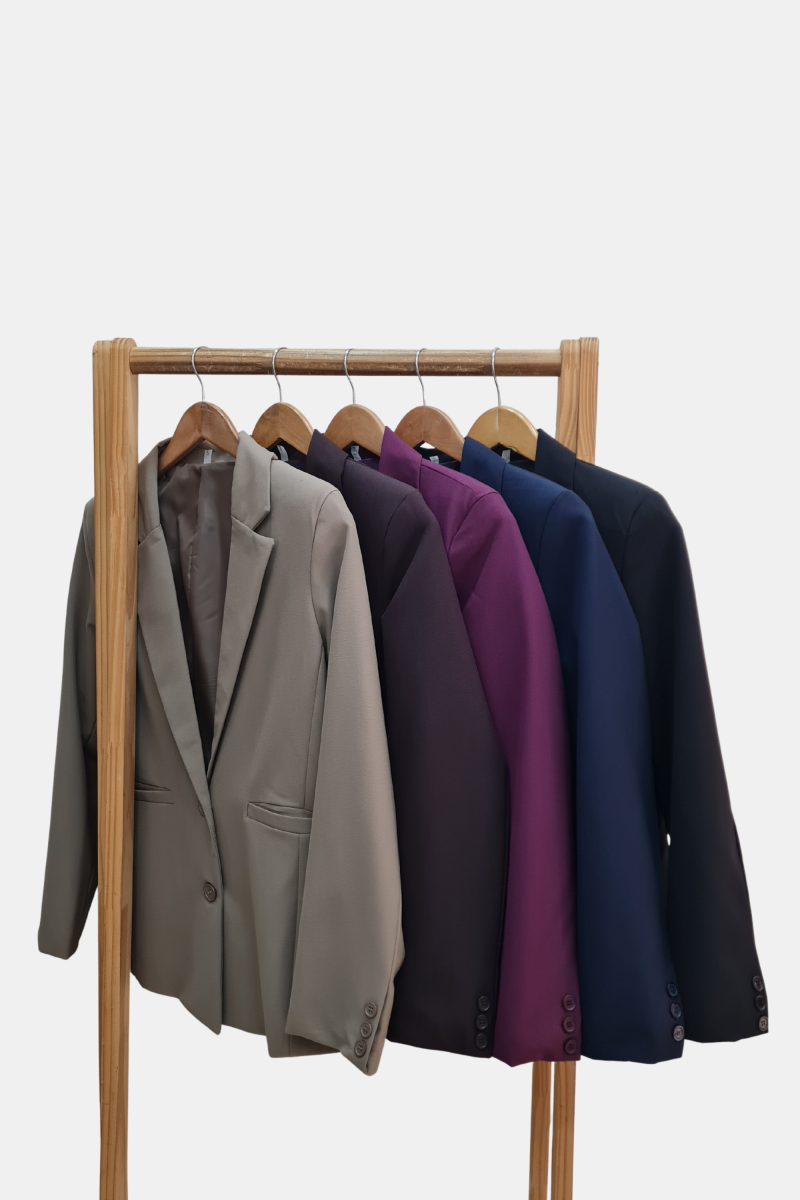 Blazer sastrero premium clásico forrado con hombreras, bolsillos y tajo