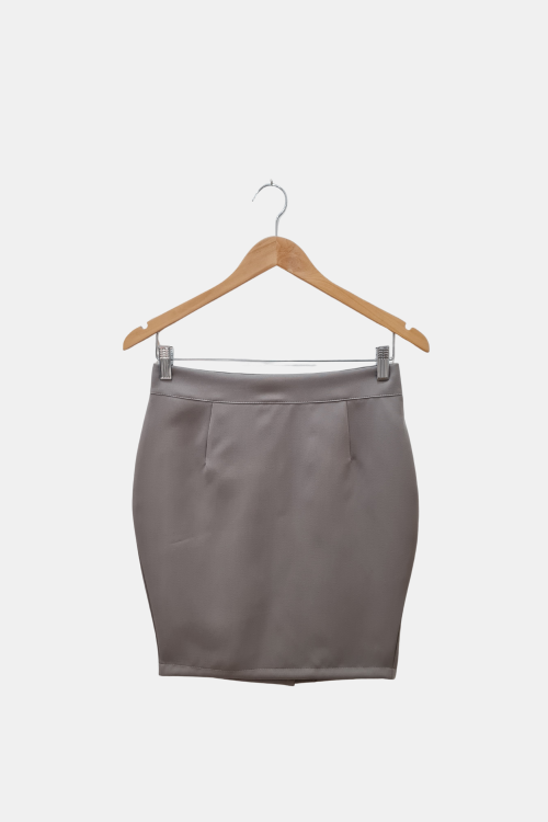 Falda sastrera clásica recta con pinzas, cierre y tajo