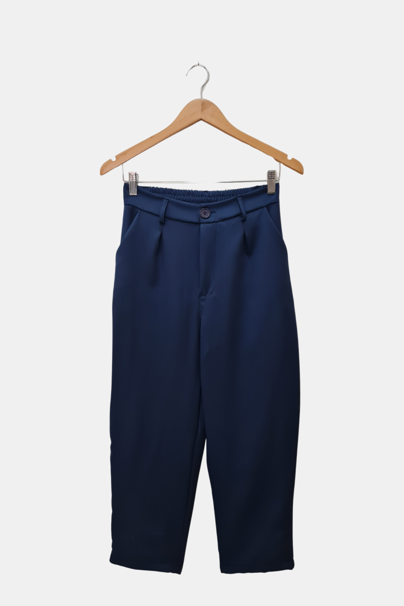 Pantalón sastrero cigarette con elástico, pinzas y bolsillos