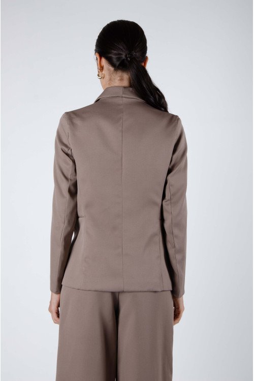 Blazer sastrero smoking entallado, forrado y bolsillos