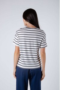 Remera de modal rayado oversize