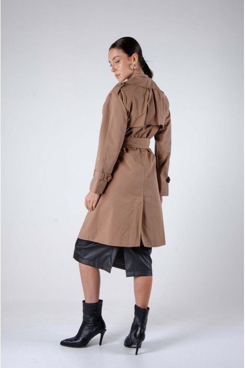 Trench clásico impermeable forrado y cruzado, con charreteras, lazo y bolsillos