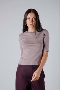 Remera de tejido de punto manga 3/4 anatómica