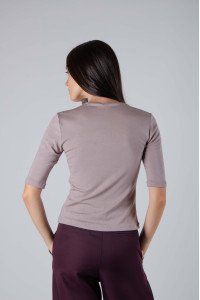 Remera de tejido de punto manga 3/4 anatómica