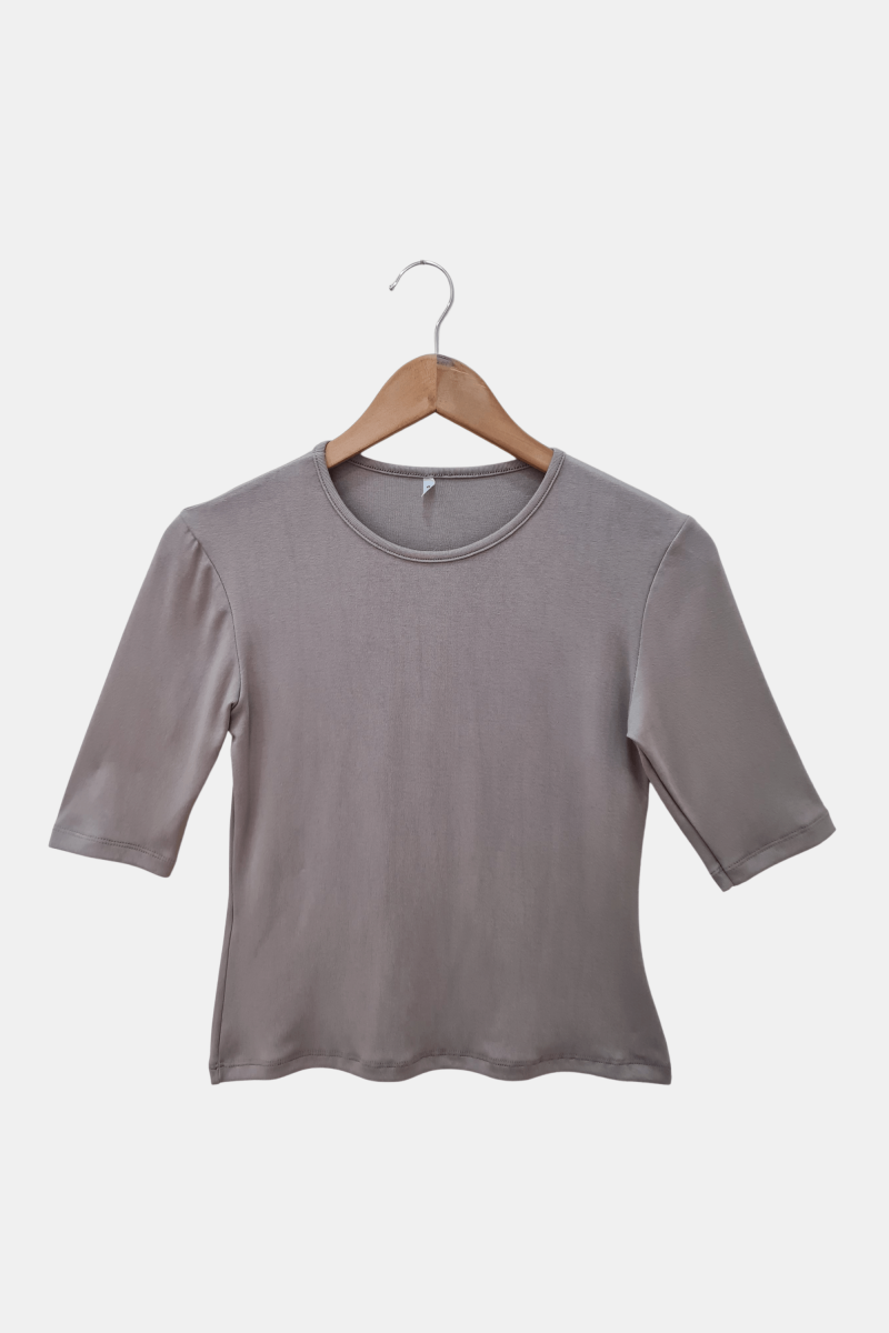 Remera de tejido de punto manga 3/4 anatómica